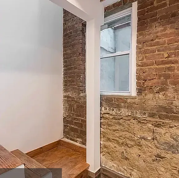 544 W 49th St #2 — Photo 4