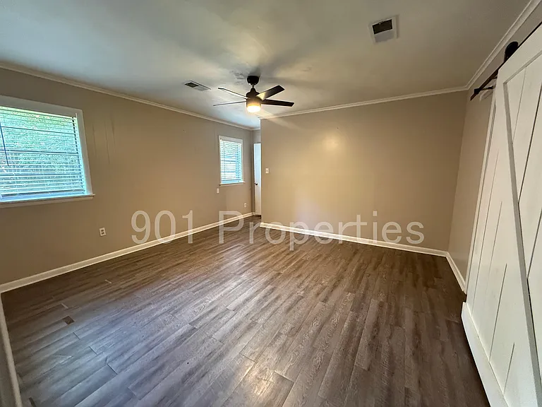 4850 Flamingo Rd — Photo 10