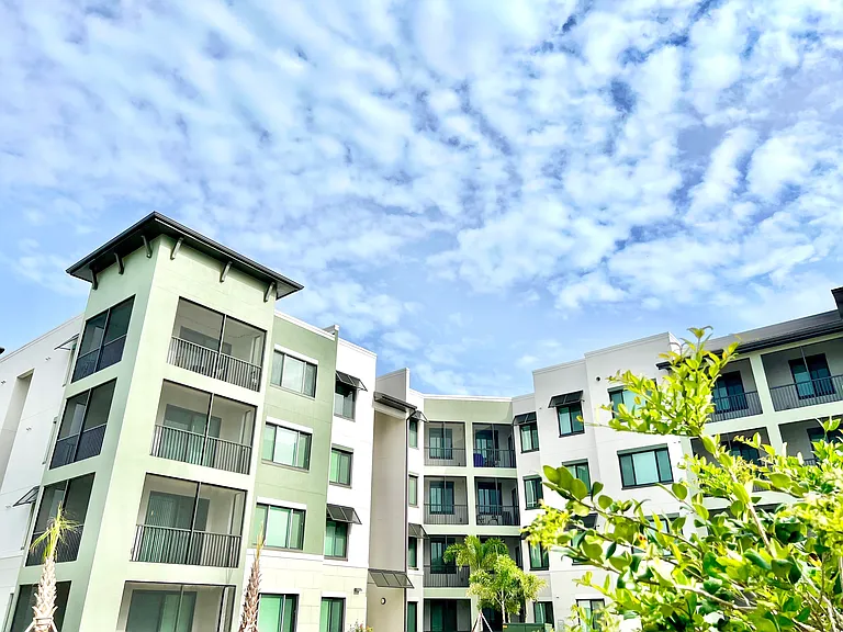 Gateway Commons Apartments — Photo 18