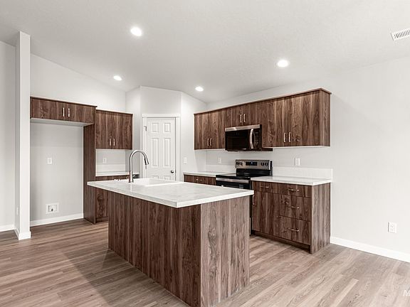 5th image of 7107 E Shields Dr