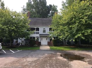 613 Curzon Ct, Howell, MI 48843