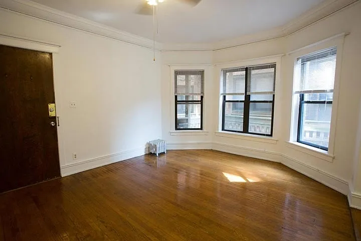 5474-5480 S. Hyde Park Boulevard — Photo 23