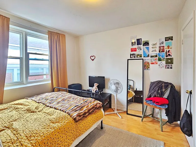 62 Spadina Ave #8 — Photo 5