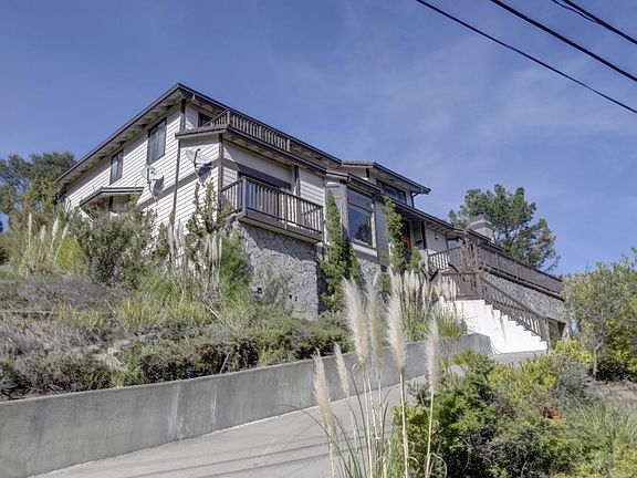 2nd image of 20881 Canyon View Dr