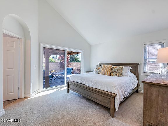 4th image of 3651 Zenith Ave