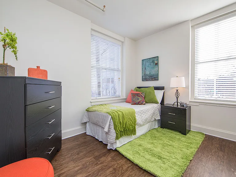Grace & Monroe Apartments — Photo 10