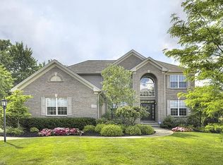 30891 Kilgour Dr, Westlake, OH 44145