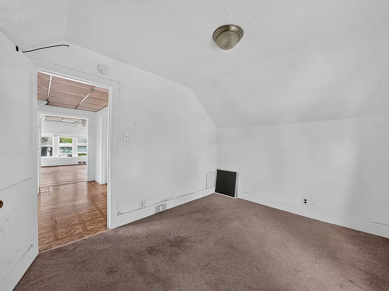 6608 Westpoint St — Photo 12