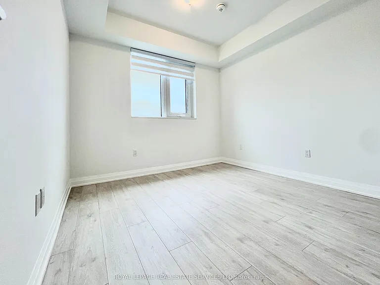 412 Silver Maple Rd #308 — Photo 14
