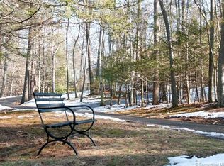 6 Talcott Mountain Rd, Simsbury, CT 06070