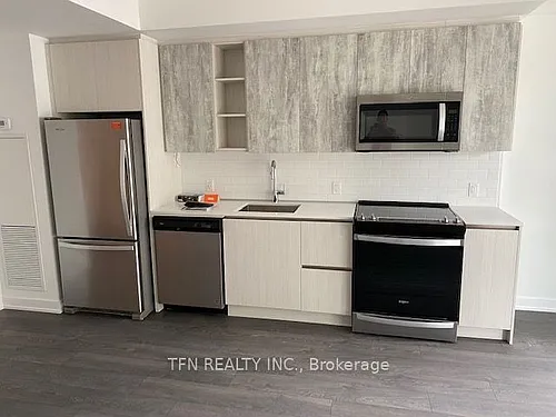 251 Manitoba St #106 Photo 1