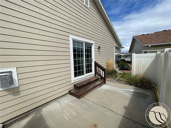 3rd image of 1536 Golden Blvd