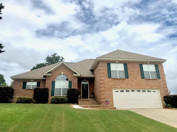 34 Fuller Ln, Millbrook, AL 36054