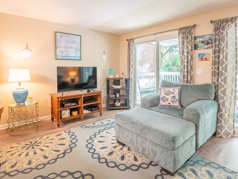 2303A Surfrider Cir — Photo 6