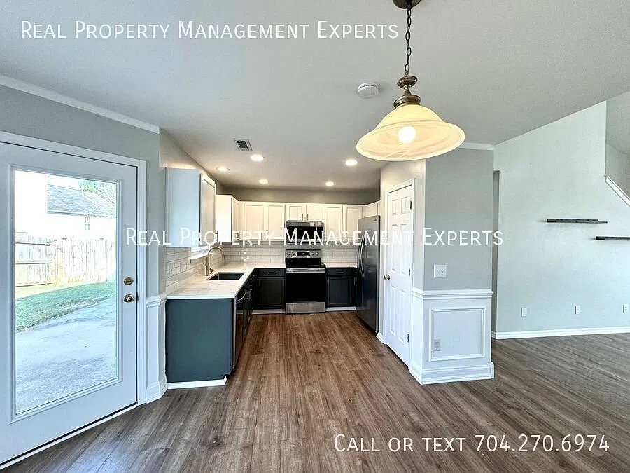 Coming Soon! Stunning 5br/2.5br Home In Concord! — Photo 3