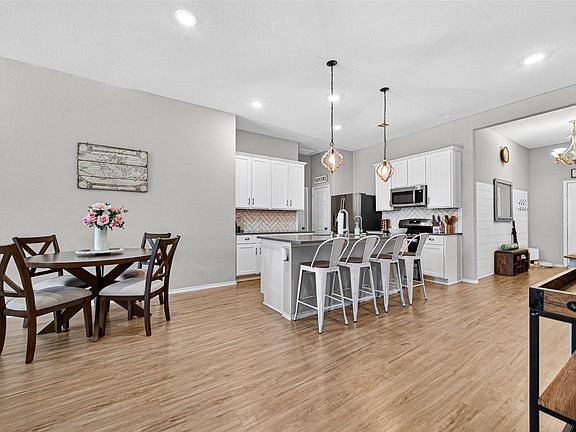 3rd image of 21835 Sarasota Spice St