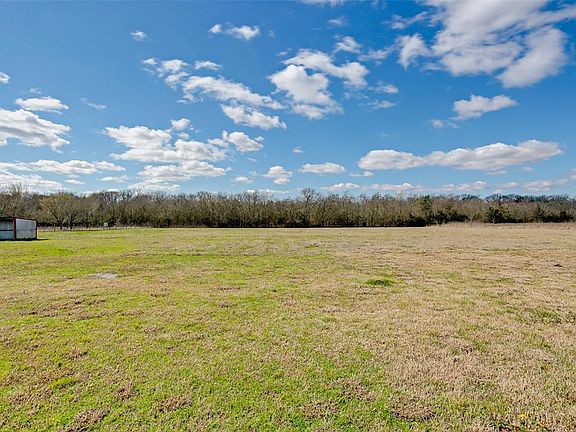 4th image of 306 County Road 2745