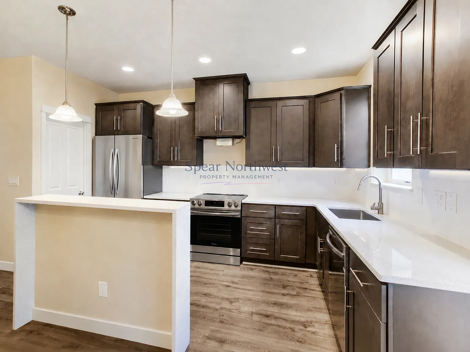 3 bed, 1856 sqft, $2,795 — Photo 3