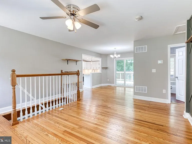 6922 Hollenberry Rd — Photo 4