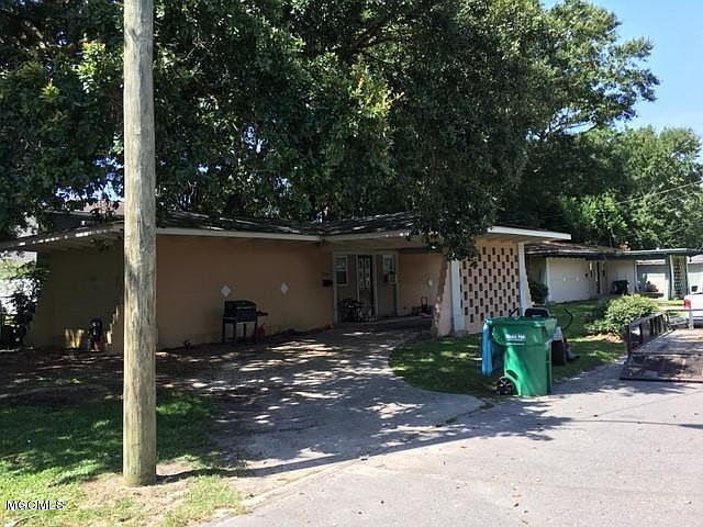 1st image of 1705 Garden Park Dr