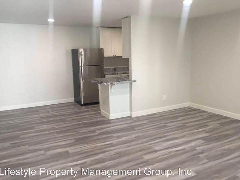 2nd image of 4275 48th St #4275
