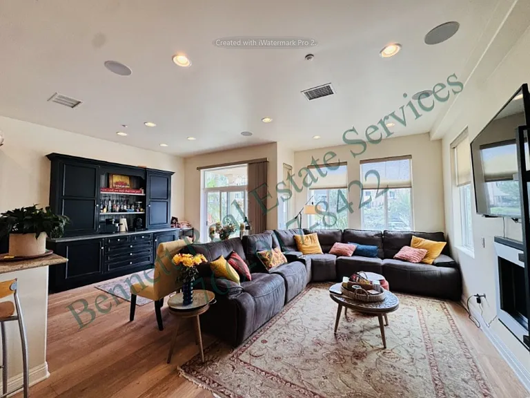 4527 Cove Dr #101 — Photo 8