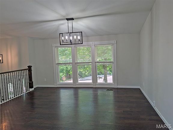 4th image of 41 Oak Forest Dr