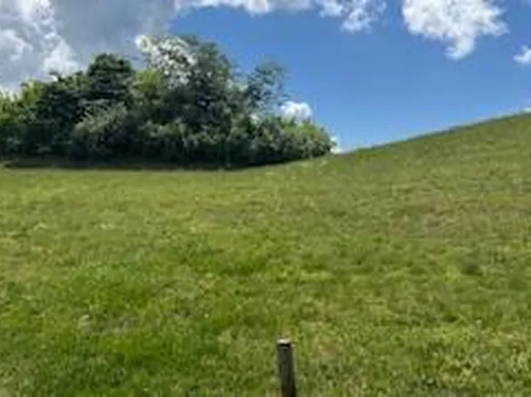 1615 Crowell Rd, Vienna, VA 22182