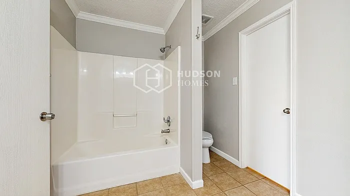 2209 Teddy Roosevelt Dr — Photo 16
