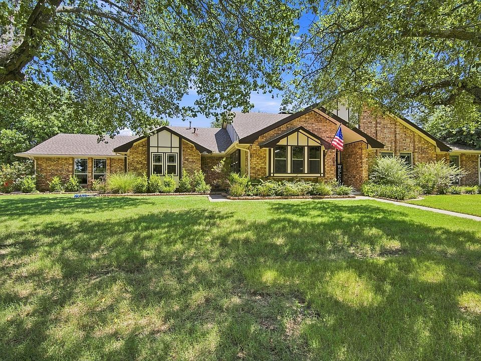 1st image of 210 Rock Springs Ct