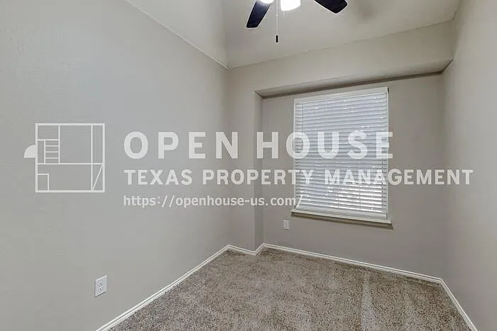 905 Freshwood Ct — Photo 16
