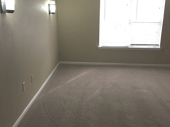 3rd image of 925 Cleveland St Unit 267