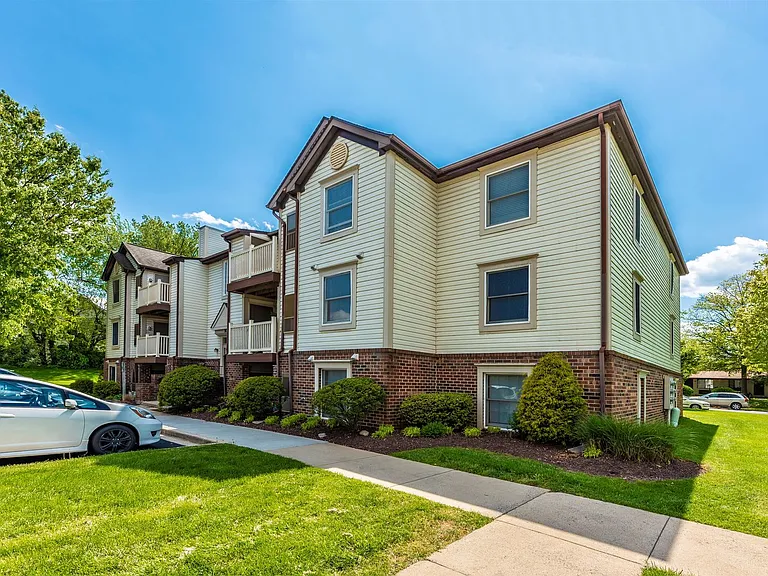 802 Stratford Way #K — Photo 44