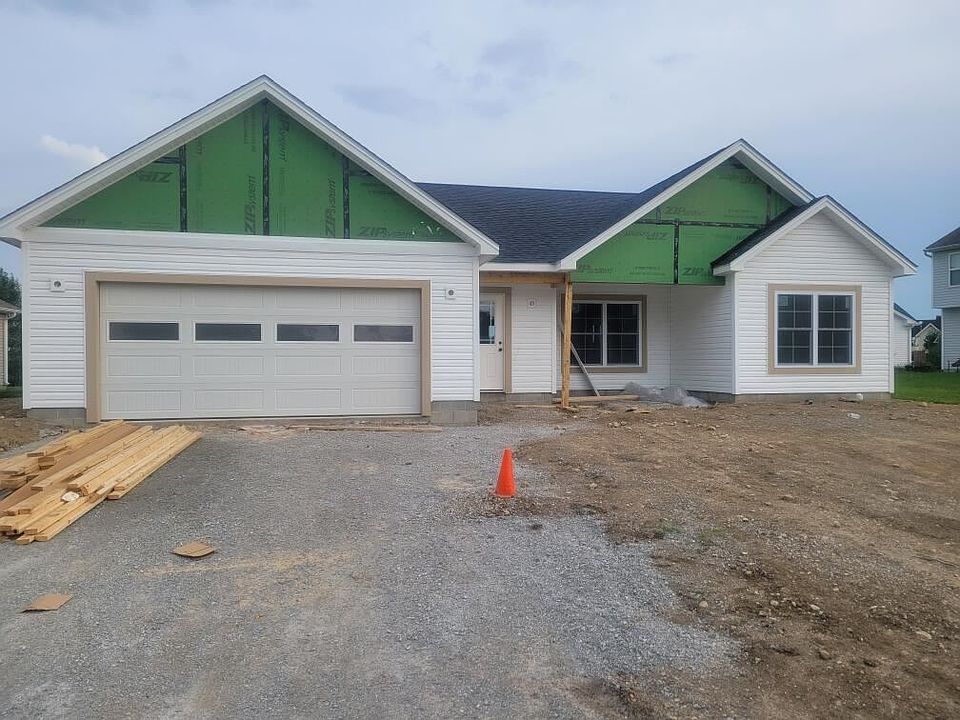 1st image of 712 Colony Trl
