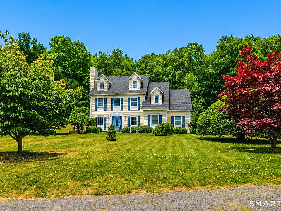 1st image of 9 Candlewood Lane