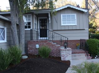22263 Buena Ventura St, Woodland Hills, CA 91364