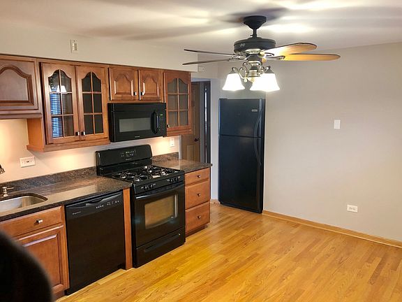 5th image of 8541 W Bryn Mawr Ave APT 3N