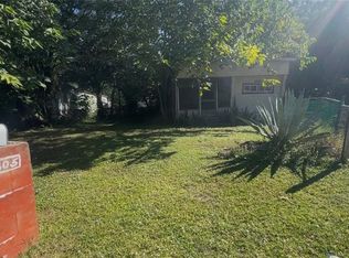 5405 Mobile Dr, Seffner, FL 33584