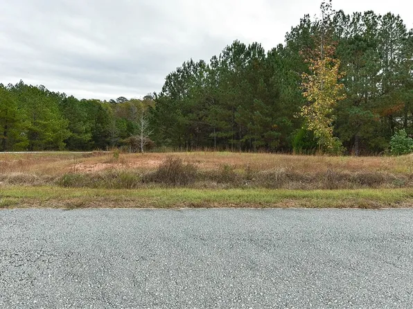 288 Lee Road 2128, Valley, AL 36854