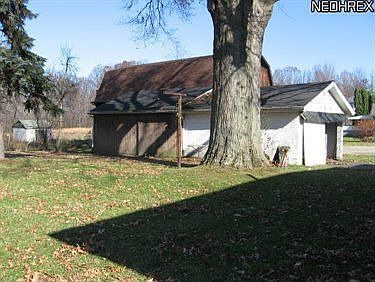 3rd image of 552 W Champion Ave