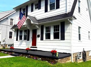 241 Edge Hill Rd, Glenside, PA 19038