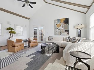 5701 Central St, Kansas City, MO 64113