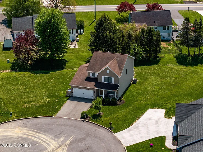 45 Oakmont Ct — Photo 3