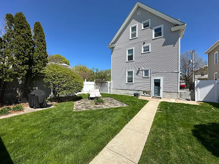 904 York Ave #1 — Photo 12