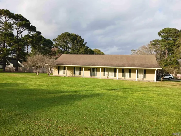 22365 Talbot Dr, Plaquemine, LA 70764