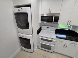 8886 SW 3rd St APT 202, Pembroke Pines, FL 33025