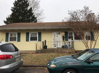 812 Rosa Ave, Croydon, PA 19021