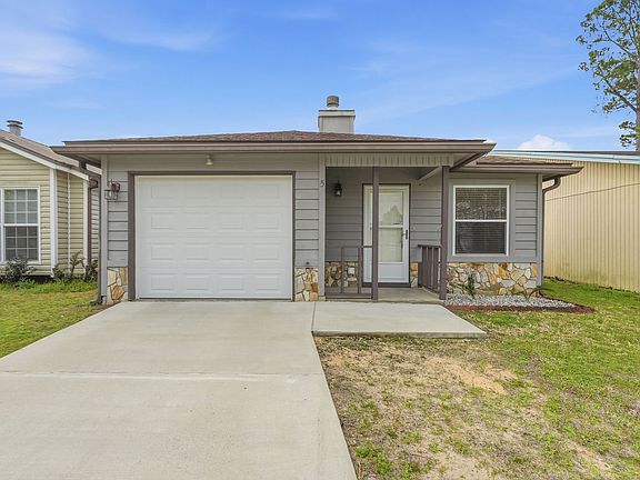 3rd image of 5 Kelly Way