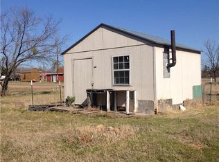 347 Discovery Bay Rd, Comanche, TX 76442