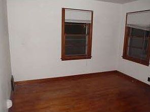 2nd image of 1506 S 91st St